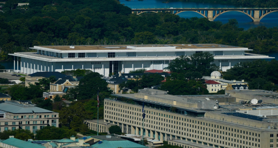 肯尼迪中心董事会决定立即关闭该中心